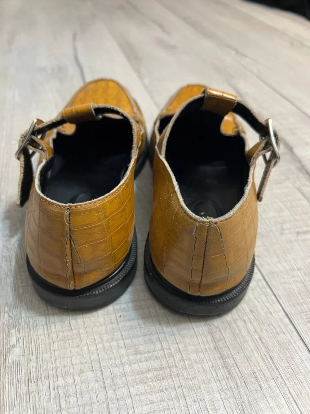 Maguire Shoes Gala Dijon Yellow Croc Leather Mary Jane Flats Size 39 Academia